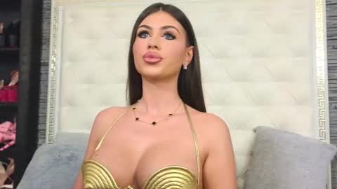 Snapshot of rosevanessa chatting on 10/12/25, 06:23 Gabriela online show from 10/12/25, 06:23