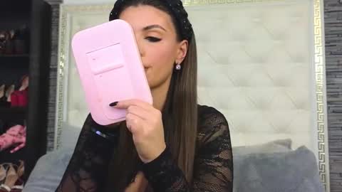 Snapshot of rosevanessa chatting on 10/13/25, 06:35 Gabriela online show from 10/13/25, 06:35