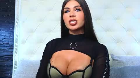 Gabriela online show from 07/25/26, 03:48