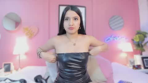 rosevelvet_dh online show from 07/04/26, 12:44