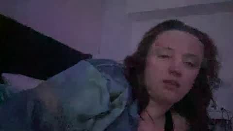 Snapshot of rosewater861 chatting on 09/28/25, 08:20 not your average online show from 09/28/25, 08:20