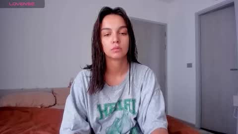 Snapshot of roshelle_xxx chatting on 11/24/25, 04:45 Roshelle online show from 11/24/25, 04:45