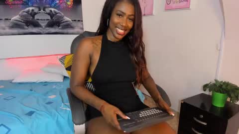Snapshot of rosi_cooper chatting on 02/20/25, 02:02 rosi_cooper online show from 02/20/25, 02:02