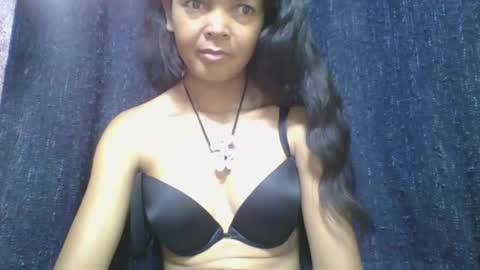 rosia685234 online show from 02/13/25, 08:17
