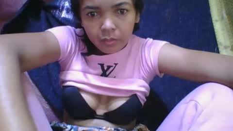 rosia685234 online show from 11/07/25, 03:06