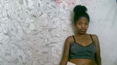 rosia online show from 11/14/25, 07:18