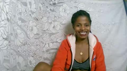 rosia online show from 11/21/25, 05:39