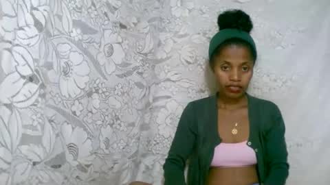 rosia online show from 12/15/25, 11:03