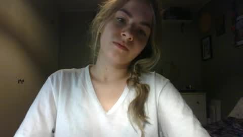 Snapshot of rosie_june chatting on 01/08/26, 07:54 Rosie online show from 01/08/26, 07:54