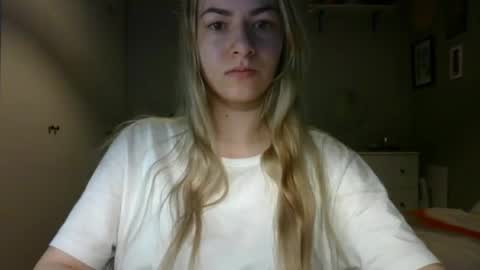 Snapshot of rosie_june chatting on 02/03/26, 07:57 Rosie online show from 02/03/26, 07:57