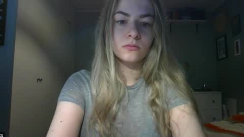 Snapshot of rosie_june chatting on 02/10/26, 08:51 Rosie online show from 02/10/26, 08:51