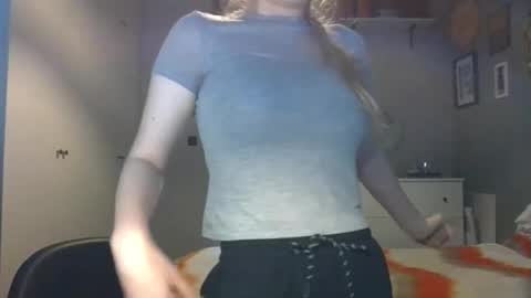 Snapshot of rosie_june chatting on 03/10/26, 07:57 Rosie online show from 03/10/26, 07:57