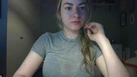 Snapshot of rosie_june chatting on 03/11/26, 07:47 Rosie online show from 03/11/26, 07:47