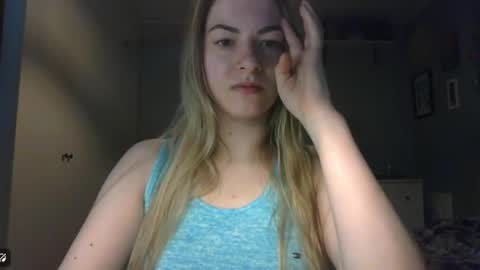 Snapshot of rosie_june chatting on 04/09/26, 06:41 Rosie online show from 04/09/26, 06:41