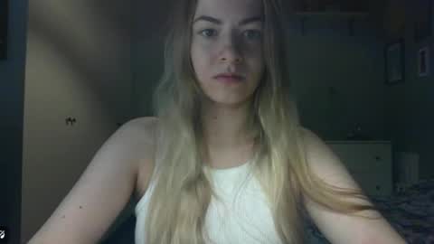 Snapshot of rosie_june chatting on 05/07/26, 06:41 Rosie online show from 05/07/26, 06:41