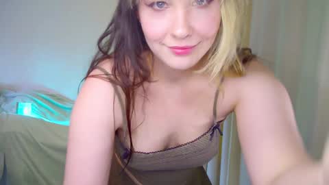 Rosie Nana online show from 01/25/25, 05:08