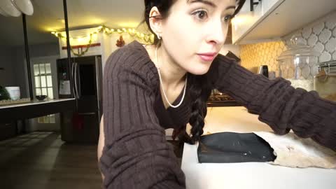 Rosie Bones online show from 12/13/24, 01:15