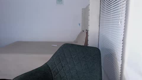 Snapshot of rosiehw chatting on 11/14/25, 04:33 rosiehw online show from 11/14/25, 04:33