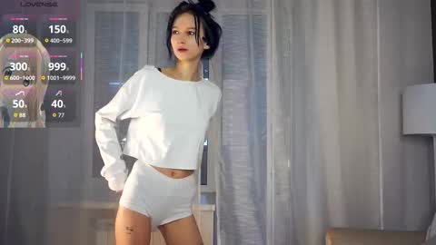 Snapshot of rositabegolli chatting on 10/19/25, 04:46 Edwina online show from 10/19/25, 04:46