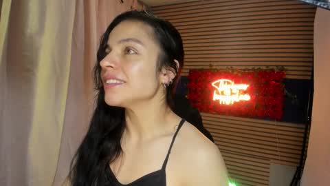 Snapshot of rosse_25 chatting on 10/25/25, 09:17 Would you like to help me with supplementation and sports suits so I can compete in powerlifting  online show from 10/25/25, 09:17