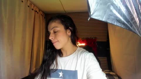 Snapshot of rosse_25 chatting on 02/02/26, 01:10 Would you like to help me with supplementation and sports suits so I can compete in powerlifting online show from 02/02/26, 01:10