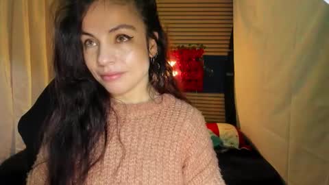 Snapshot of rosse_25 chatting on 02/20/26, 03:12 Would you like to help me with supplementation and sports suits so I can compete in powerlifting online show from 02/20/26, 03:12