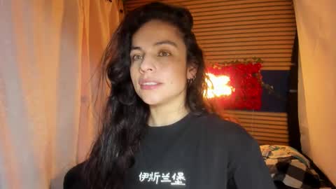 Snapshot of rosse_25 chatting on 03/04/26, 02:01 Would you like to help me with supplementation and sports suits so I can compete in powerlifting online show from 03/04/26, 02:01