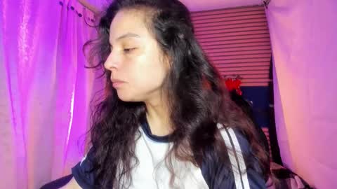 Snapshot of rosse_25 chatting on 03/24/26, 11:37 Would you like to help me with supplementation and sports suits so I can compete in powerlifting online show from 03/24/26, 11:37