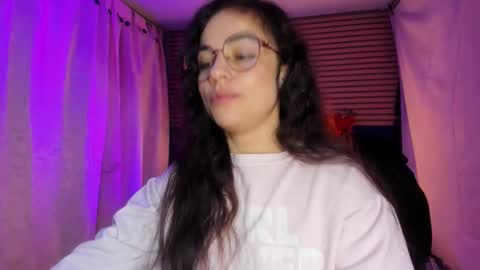 Snapshot of rosse_25 chatting on 03/27/26, 11:43 Would you like to help me with supplementation and sports suits so I can compete in powerlifting online show from 03/27/26, 11:43