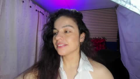 Snapshot of rosse_25 chatting on 04/04/26, 10:02 Would you like to help me with supplementation and sports suits so I can compete in powerlifting online show from 04/04/26, 10:02
