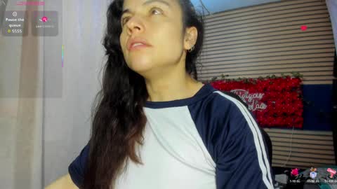 Snapshot of rosse_25 chatting on 04/11/26, 09:13 Would you like to help me with supplementation and sports suits so I can compete in powerlifting online show from 04/11/26, 09:13