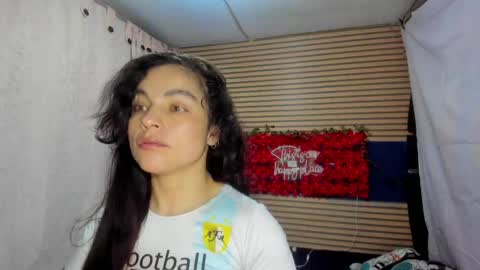 Snapshot of rosse_25 chatting on 04/12/26, 09:03 Would you like to help me with supplementation and sports suits so I can compete in powerlifting online show from 04/12/26, 09:03