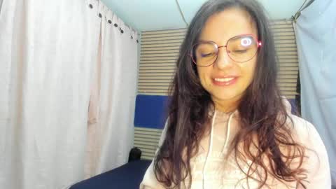 Snapshot of rosse_25 chatting on 05/01/26, 12:10 Would you like to help me with supplementation and sports suits so I can compete in powerlifting online show from 05/01/26, 12:10