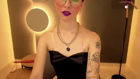Snapshot of rosse_98_ chatting on 11/09/25, 12:25 Miss Rosse online show from 11/09/25, 12:25