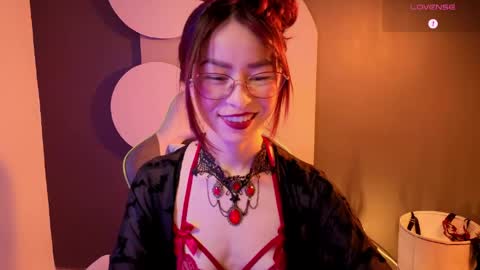 Snapshot of rosse_98_ chatting on 06/04/26, 01:39 Miss Rosse online show from 06/04/26, 01:39