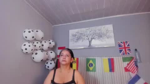 rosse_milf1 online show from 07/11/26, 12:30