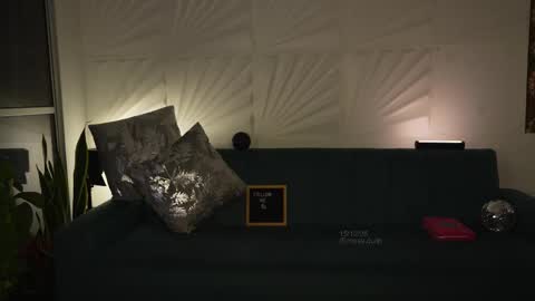 Rossey online show from 12/16/25, 02:05