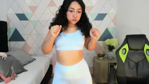 Snapshot of rossie_lanie_ chatting on 02/18/26, 12:56 rossie_lanie_ online show from 02/18/26, 12:56