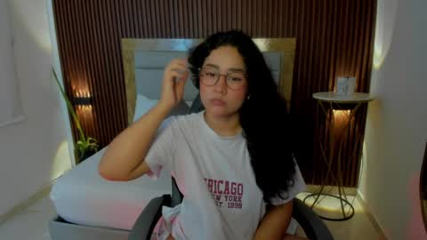 Snapshot of rossie_lanie_ chatting on 03/31/26, 07:47 rossie_lanie_ online show from 03/31/26, 07:47
