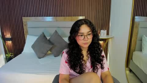 Snapshot of rossie_lanie_ chatting on 04/04/26, 07:22 rossie_lanie_ online show from 04/04/26, 07:22