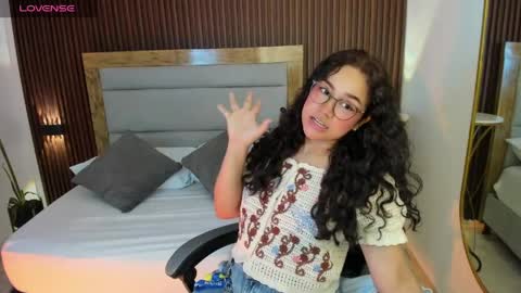 Snapshot of rossie_lanie_ chatting on 04/08/26, 07:25 rossie_lanie_ online show from 04/08/26, 07:25