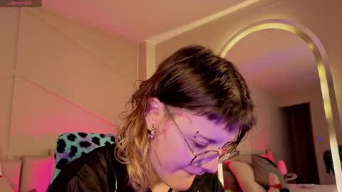 rossiie_hunt_ online show from 05/22/26, 12:22