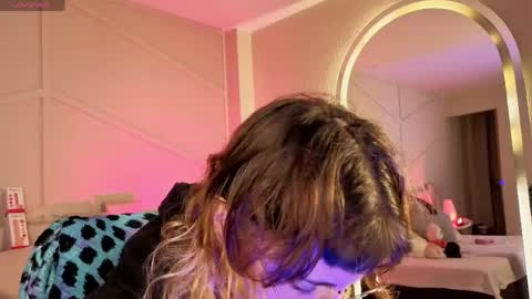 rossiie_hunt_ online show from 05/26/26, 12:34