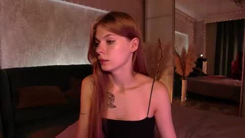 Snapshot of rosy_black_ chatting on 06/25/26, 07:29 rosy_black_ online show from 06/25/26, 07:29