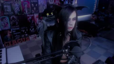 Snapshot of rotten_dreams chatting on 02/09/25, 09:39 rot online show from 02/09/25, 09:39