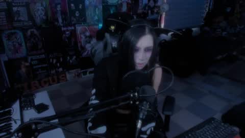 Snapshot of rotten_dreams chatting on 02/11/25, 08:31 rot online show from 02/11/25, 08:31