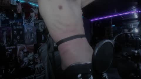 Snapshot of rotten_dreams chatting on 02/26/25, 11:48 rot online show from 02/26/25, 11:48