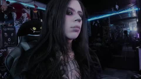 Snapshot of rotten_dreams chatting on 09/08/25, 10:31 rot online show from 09/08/25, 10:31