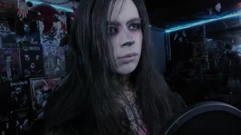 Snapshot of rotten_dreams chatting on 09/10/25, 11:38 rot online show from 09/10/25, 11:38