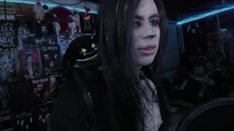 Snapshot of rotten_dreams chatting on 10/07/25, 11:57 rot online show from 10/07/25, 11:57